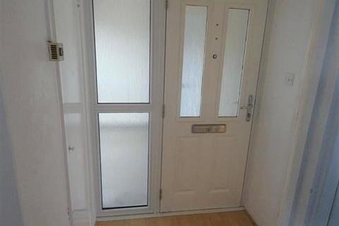 2 bedroom flat to rent, Dinas Path, Fairwater, Cwmbran