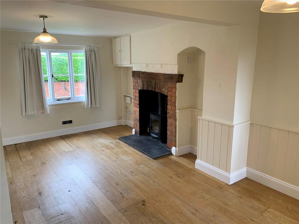 3 The Row, Slawston 2 bed character property to rent £900 pcm (£208 pw)