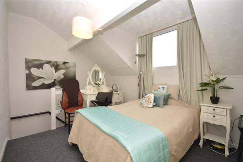6 Crosby View, Leeds, LS11 9NB