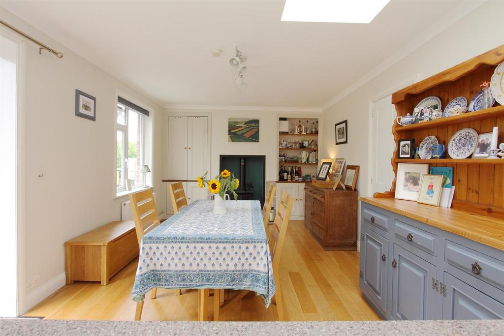 Breakfast room