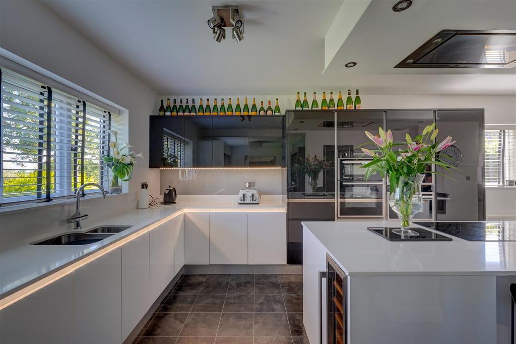 Tutnall Grange, Tutnall, Bromsgrove 5 bed house for sale £875,000