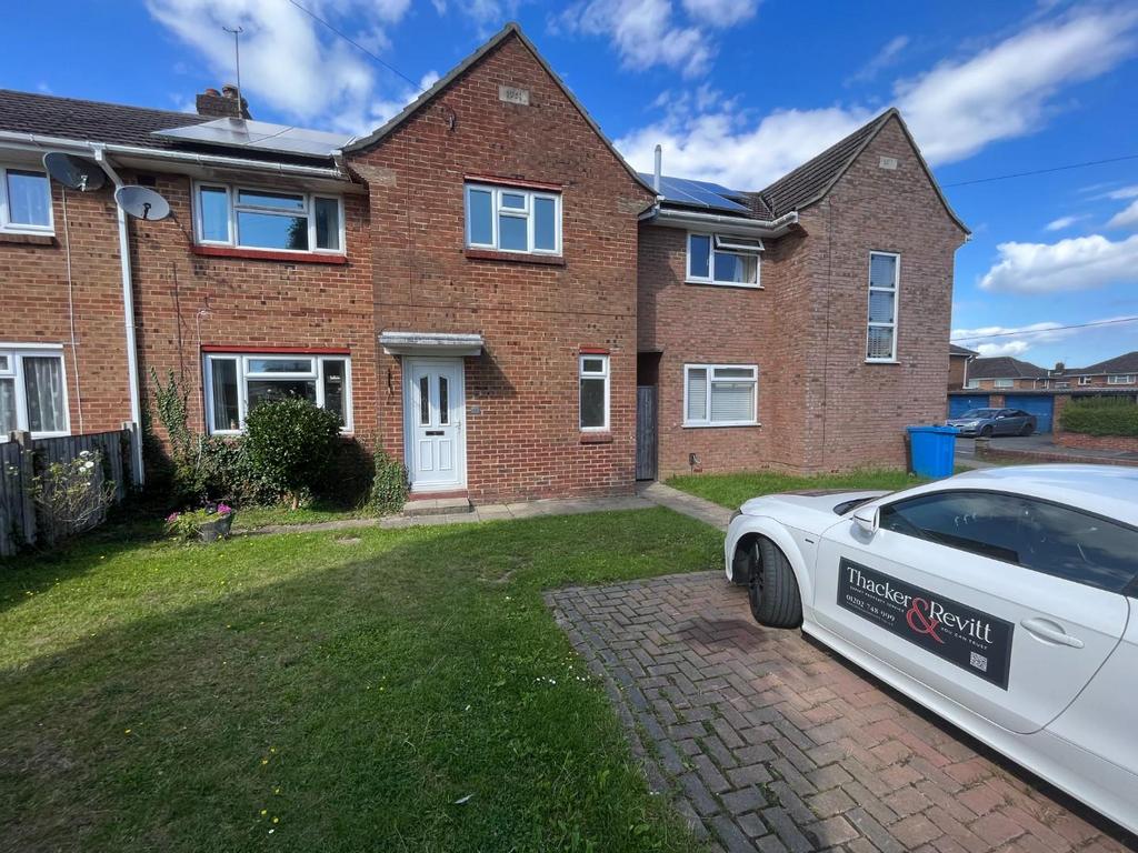 Plumer Road, Poole 3 bed terraced house £1,395 pcm (£322 pw)