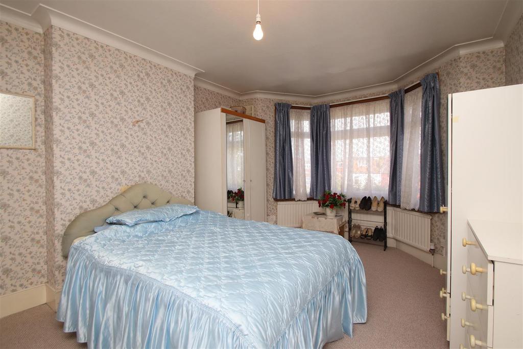 Double bedroom-rear