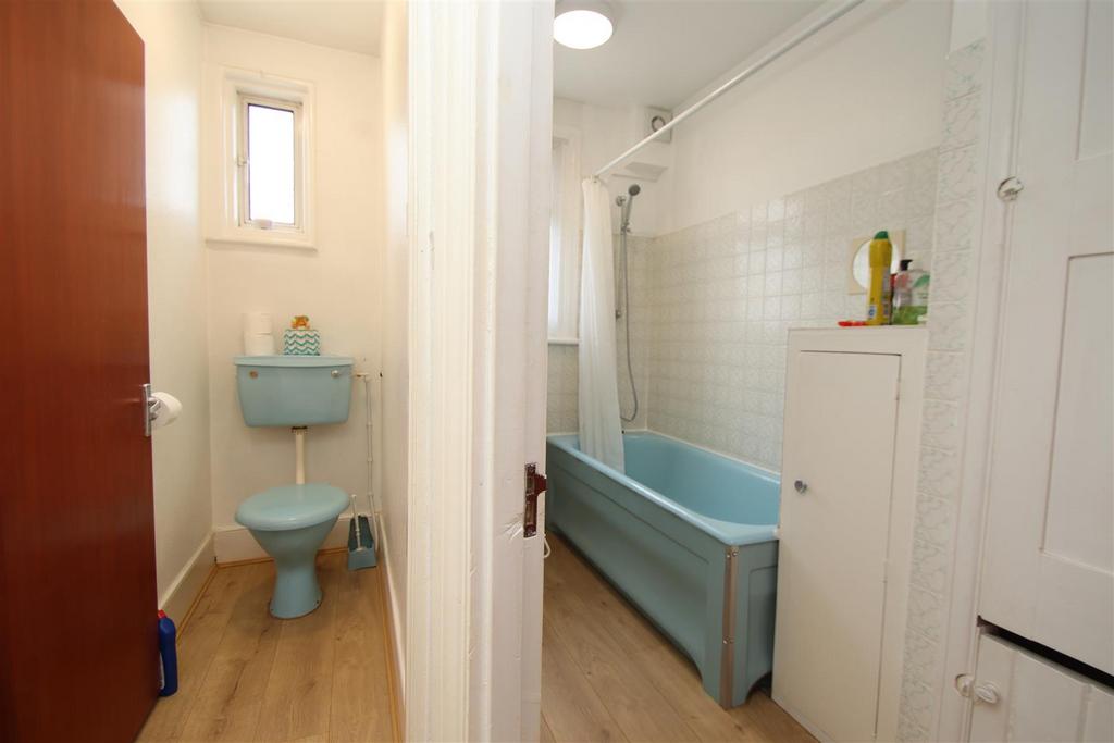 Bathroom/w.c