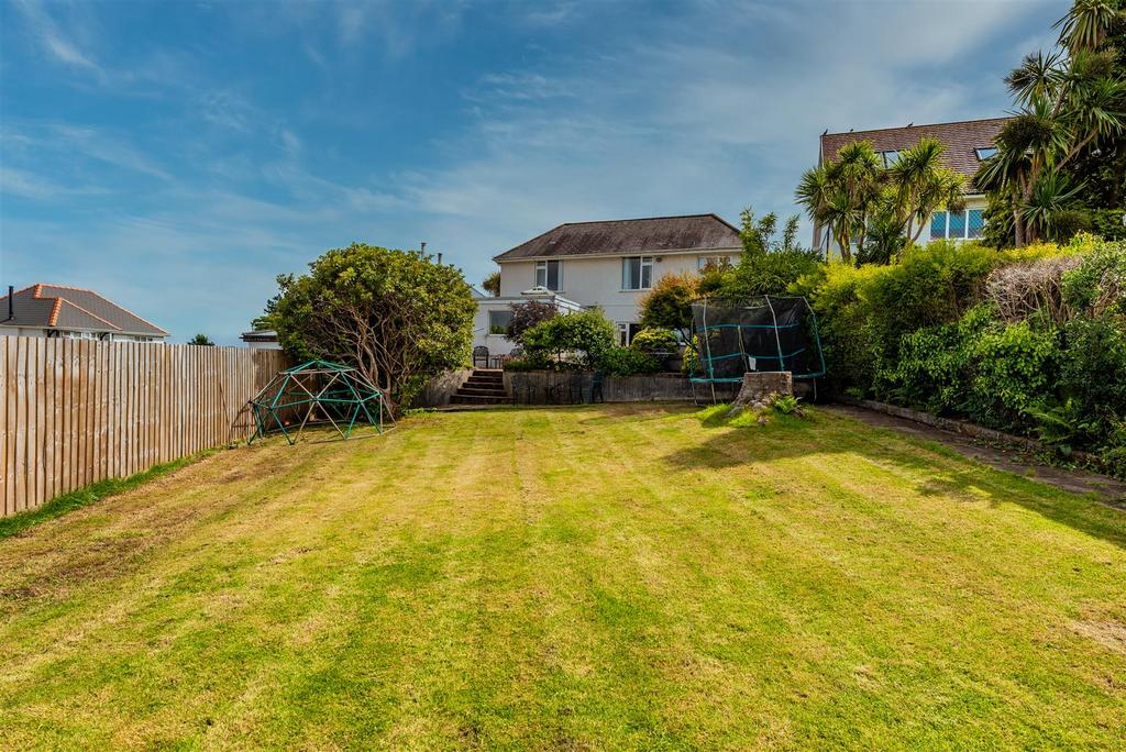 West Cross Lane, West Cross, Swansea 4 bed detached house for sale £