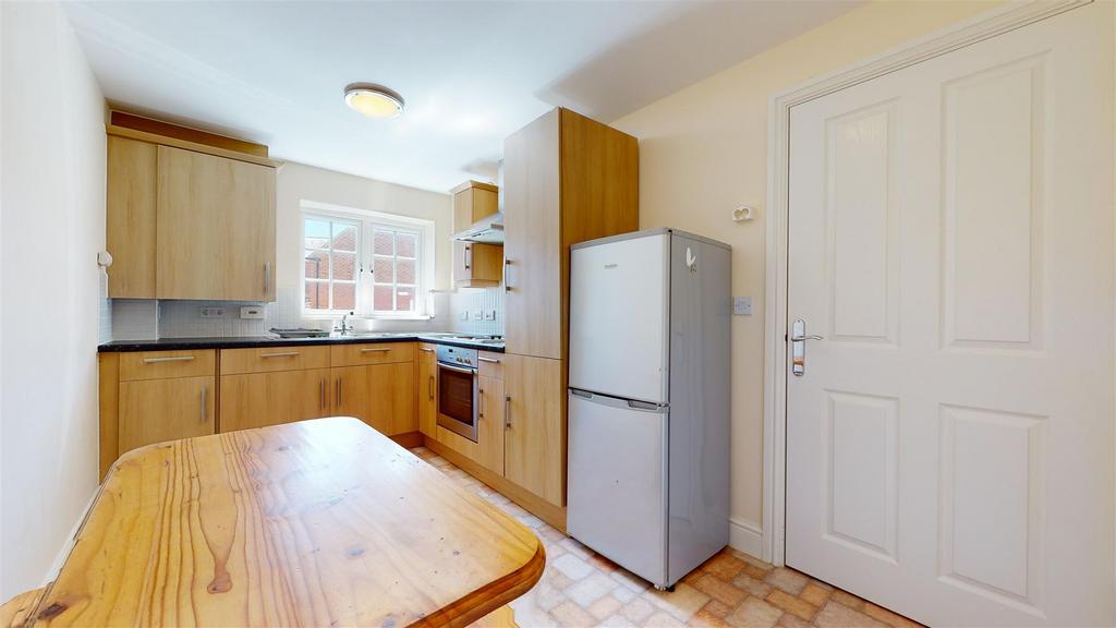 Lockwood Chase, Oxley Park 2 bed £240,000