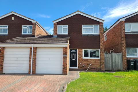 3 bedroom link detached house for sale - The Braes Higham Rochester