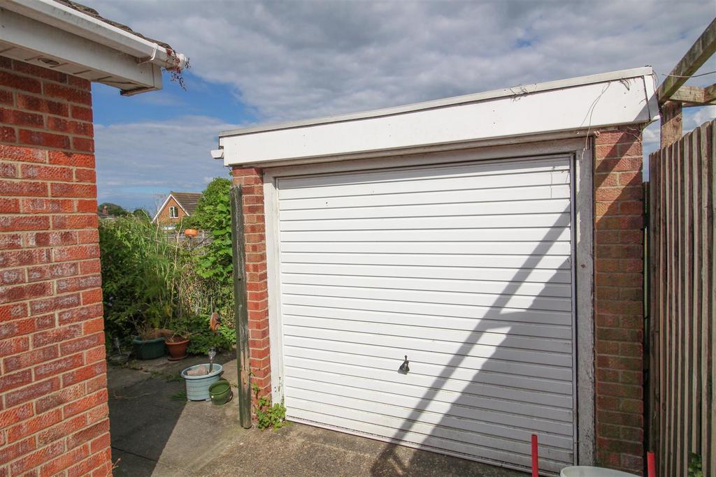 Garage.jpg