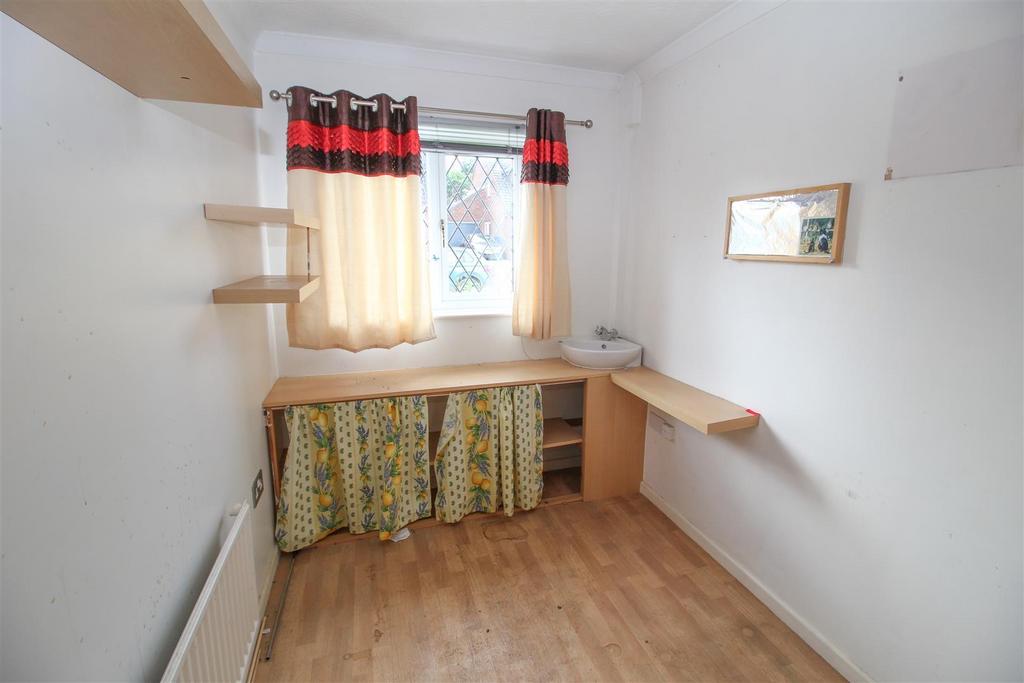 Bedroom C.jpg