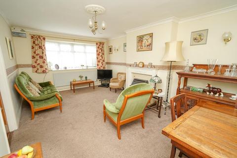 11 Brooklands Drive, Leighton Buzzard, LU7 3PD