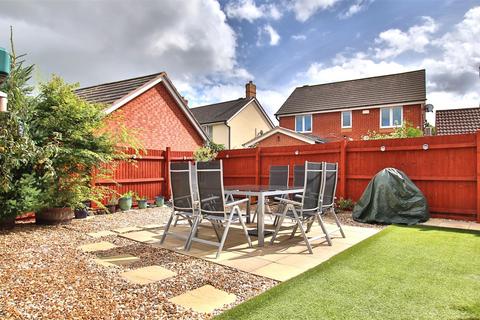 3 bedroom end of terrace house for sale - Davey Road, Tewkesbury