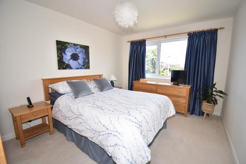 50 Tollards Road, Exeter, EX2 6JH