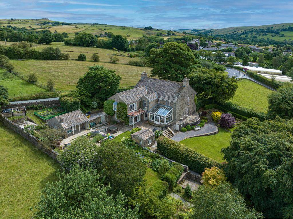 Macclesfield Road, Kettleshulme, High Peak, Derbyshire, SK23 5 bed