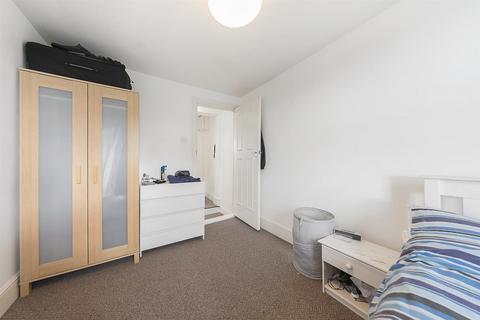2 bedroom flat to rent, Spenser Road, SE24