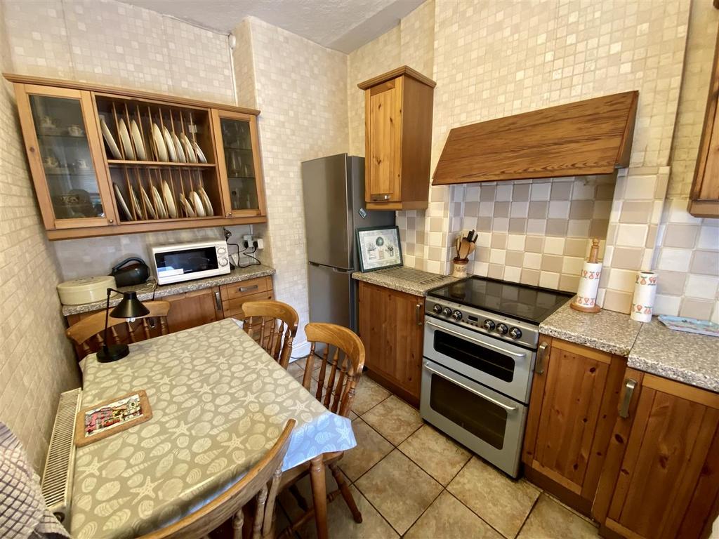 Cwmgarw Road, Upper Brynamman, Ammanford 4 bed semidetached house for