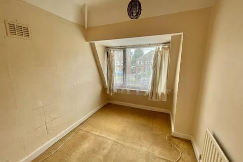 14 Ash Grove, Stratford-upon-avon, CV37 0DR