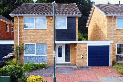92 Appledore Avenue, Nottingham, NG8 2RW