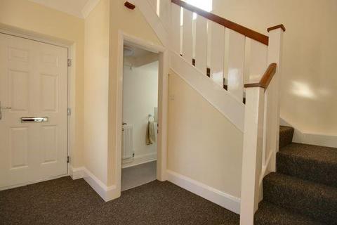 3 bedroom house to rent, Railway Street, Beverley