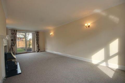 3 bedroom house to rent, Railway Street, Beverley