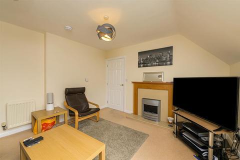 2 bedroom apartment for sale, Horton Way, Stapeley, Nantwich