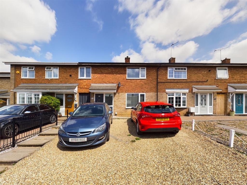Brunel Road, Stevenage 3 bed terraced house £360,000
