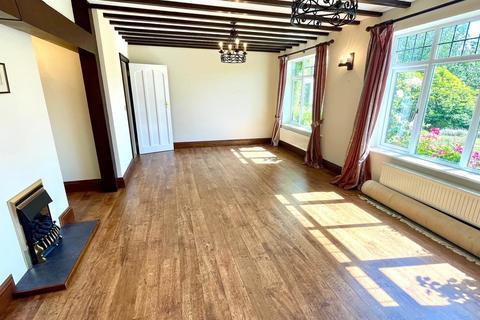 3 bedroom detached house for sale, Bryn Y Bia Road, Llandudno