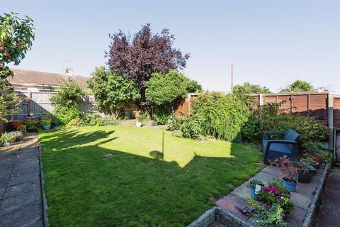 17 Alfred Road, Hawley, Dartford, DA2 7SQ