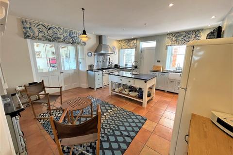 26 Tower Park, Fowey, PL23 1JB