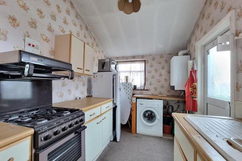 97 Castleton Road, Ilford, IG3 9QP