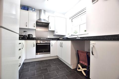 49 Bishops Park Road, Gateshead, NE8 3FF
