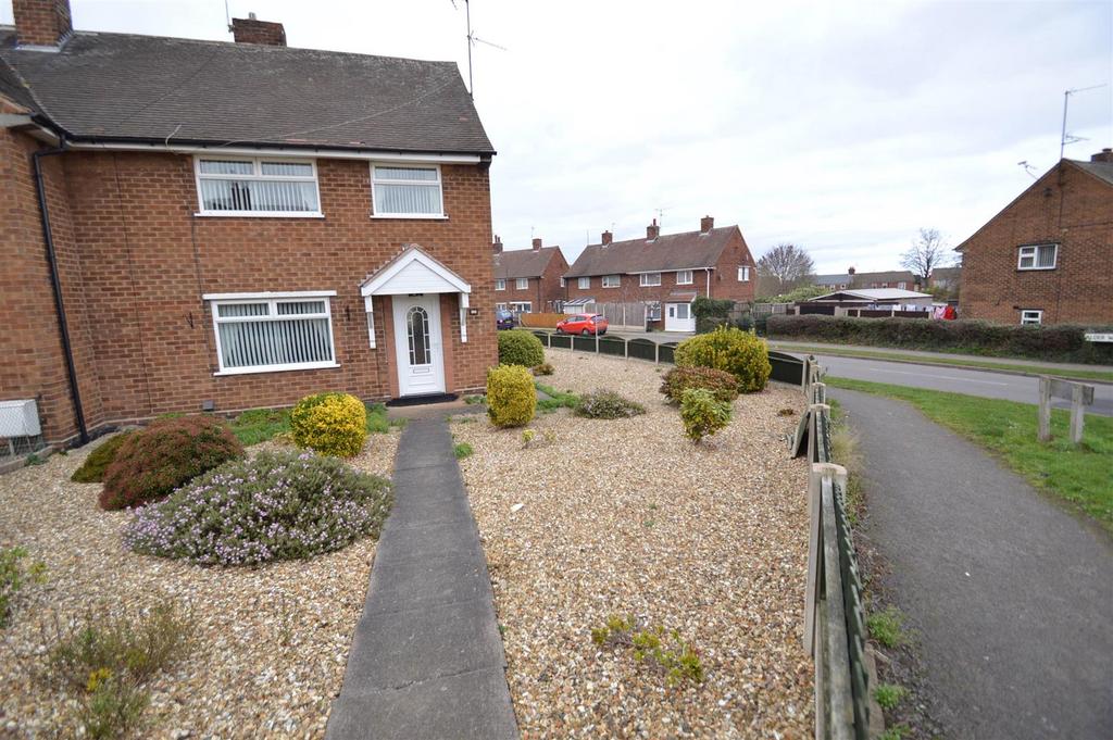 Carter Lane, Shirebrook, Mansfield 3 bed semidetached house for sale