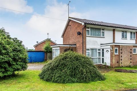 2 bedroom end of terrace house for sale, Greenacres, Oxted