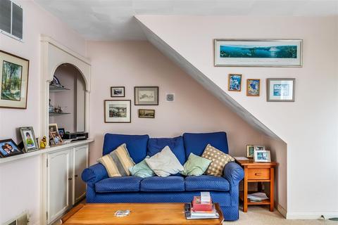 27 Greenacres, Oxted, RH8 0PA