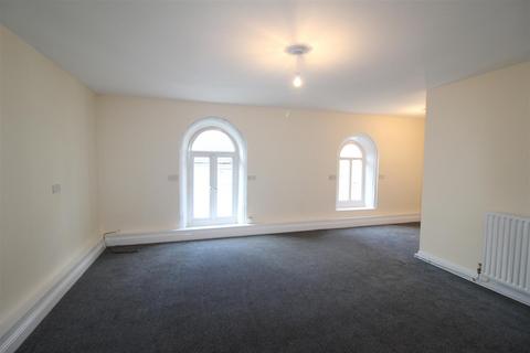 2 bedroom flat to rent - Chapel Street, Wem, Shrewsbury