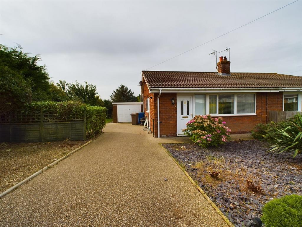 Scarsea Way, Bempton 2 bed semidetached bungalow for sale £185,000