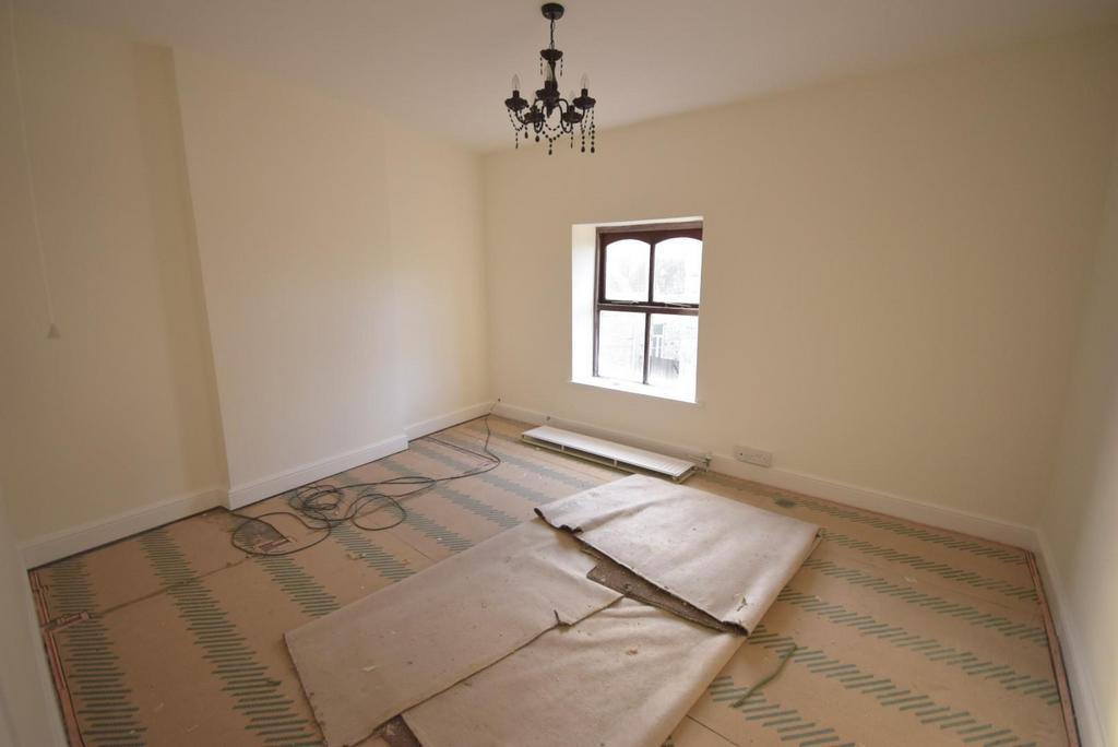 PRE LAUNCH Image - carpets to be fitted