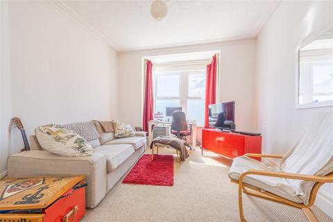 1 bedroom ground floor flat for sale, Glen Road, Leigh-On-Sea