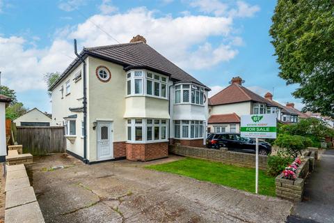 24 Lime Tree Walk, West Wickham, BR4 9ED