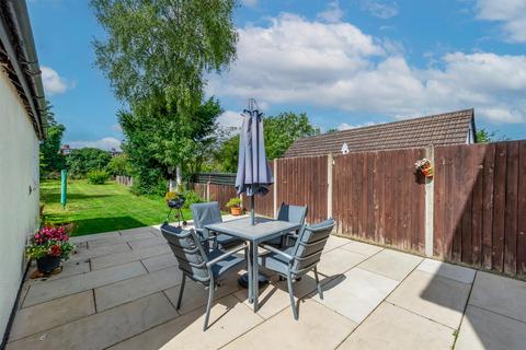 24 Lime Tree Walk, West Wickham, BR4 9ED