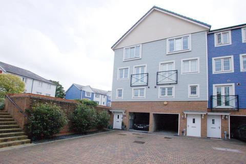 4 bedroom end of terrace house for sale - Crabapple Road, Tonbridge