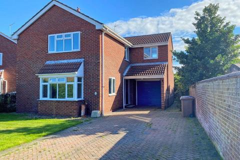 4 bedroom detached house for sale - Rokeby Close, Beverley