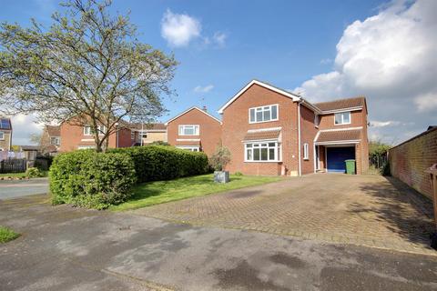 4 bedroom detached house for sale, Rokeby Close, Beverley
