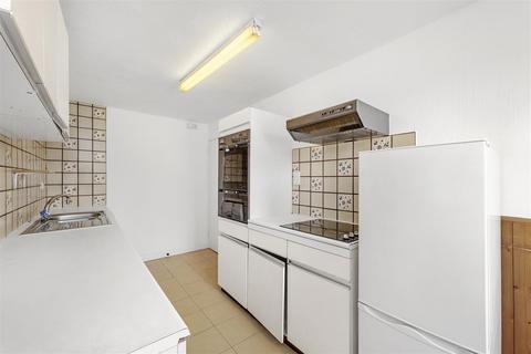 11 Priory Crescent, London, SE19 3ED