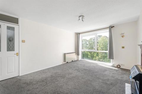 11 Priory Crescent, London, SE19 3ED