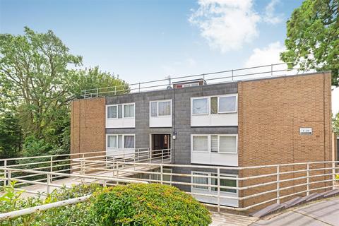 11 Priory Crescent, London, SE19 3ED