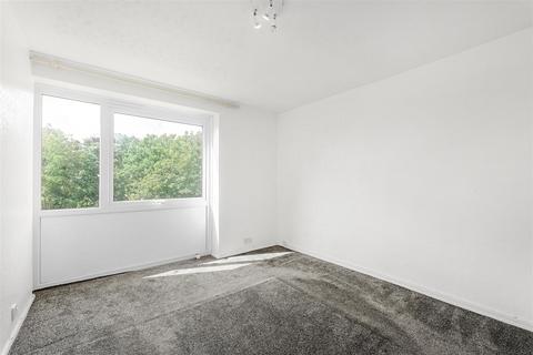 11 Priory Crescent, London, SE19 3ED