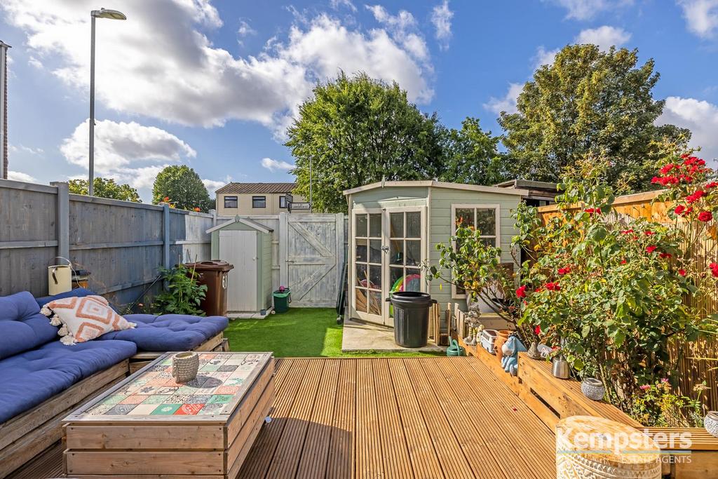 Rear Garden 1.jpg