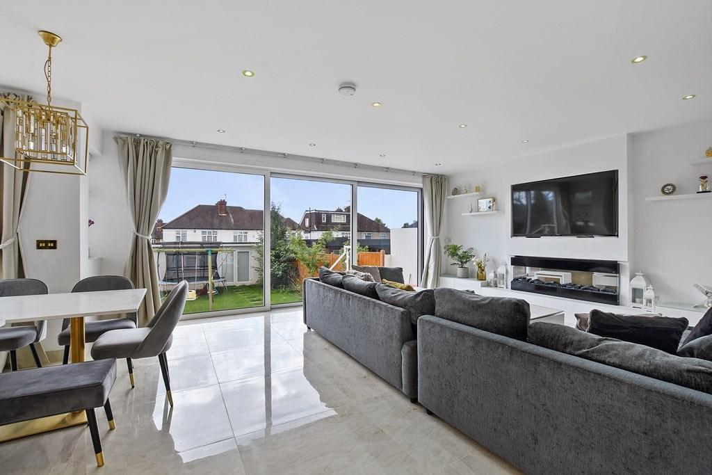 Dollis Hill Avenue, London, NW2 4 bed semidetached house for sale £
