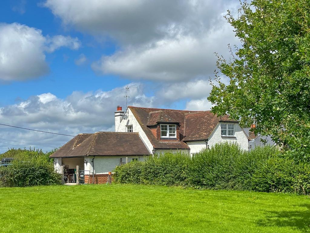 Whatlington Road, Battle, TN33 3 bed detached house for sale £799,950
