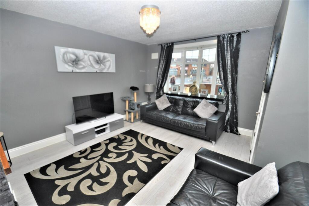 Prince Edward Road, South Shields, NE34 3 bed semidetached house £